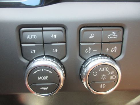 New 2026 GMC Sierra 2500 Denali Ultimate AWD/4WD image 19