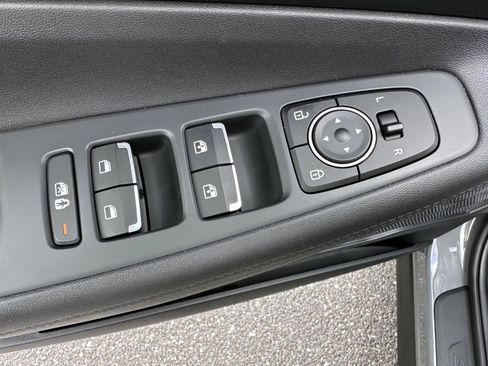 Used 2023 Hyundai Santa Fe SEL w/ Cargo Package AWD/4WD image 9
