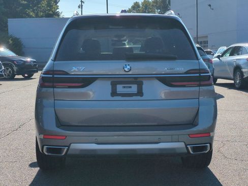 Used 2025 BMW X7 xDrive40i w/ Executive Package AWD/4WD image 4