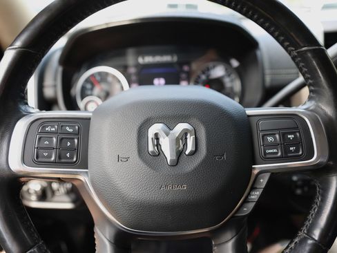 Used 2022 RAM 2500 Laramie AWD/4WD image 40