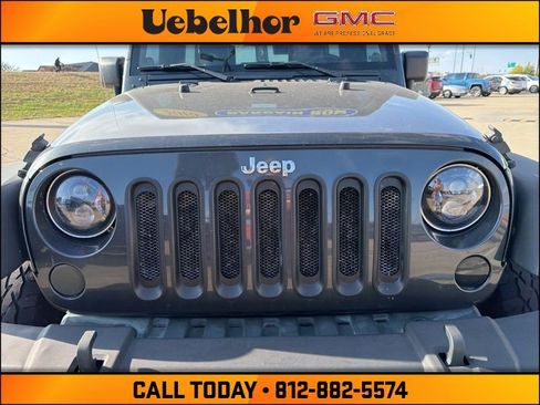 Used 2010 Jeep Wrangler Unlimited Rubicon w/ Dual Top Group image 11
