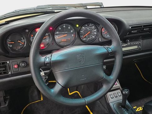 Used 1997 Porsche 911 Carrera RWD image 13