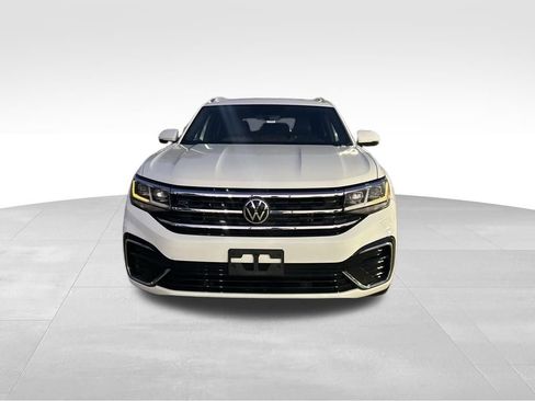 Used 2021 Volkswagen Atlas Cross Sport SE w/ Panoramic Sunroof Package image 8