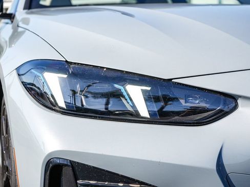 Used 2026 BMW 430i Coupe w/ M Sport Package RWD image 12