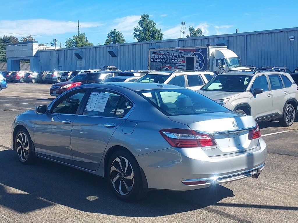 Used 2017 Honda Accord EX-L image 5