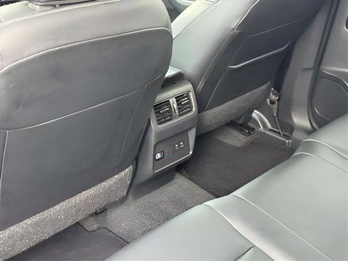 Used 2023 Nissan Rogue SL w/ SL Premium Package image 15