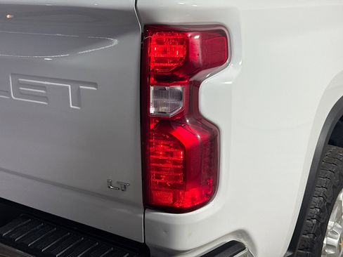 Used 2023 Chevrolet Silverado 2500 LT w/ Convenience Package image 34