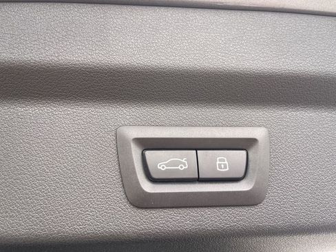 Used 2025 BMW X2 xDrive28i AWD/4WD image 5