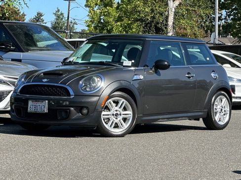 Used 2011 MINI Cooper S FWD image 1