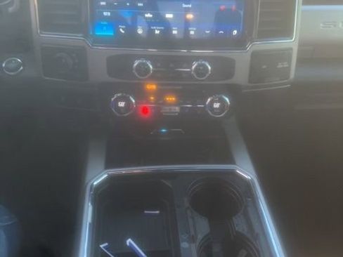 Used 2022 Ford F350 Lariat w/ Lariat Ultimate Package image 7