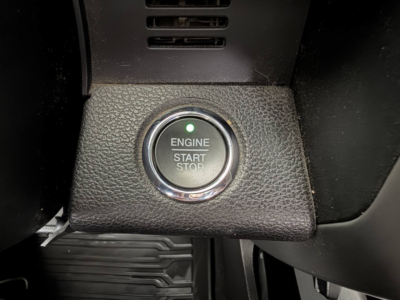 Used 2019 Ford F150 Platinum w/ Equipment Group 701A Luxury AWD/4WD image 29