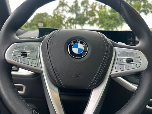 Used 2024 BMW X7 xDrive40i w/ Climate Comfort Package AWD/4WD image 31