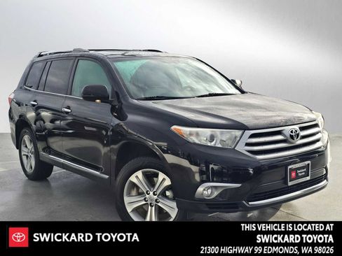 Used 2013 Toyota Highlander Limited image 1