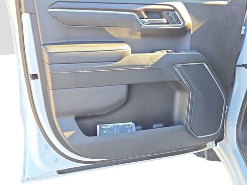 Used 2024 GMC Sierra 1500 SLT image 16