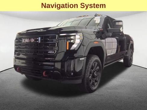 Used 2024 GMC Sierra 3500 AT4 w/ AT4 Premium Plus Package AWD/4WD image 4