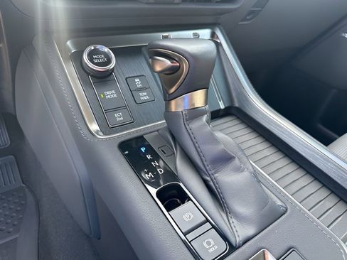 Used 2024 Lexus GX 550 550 Luxury w/ Accessory Package (Z1) image 33