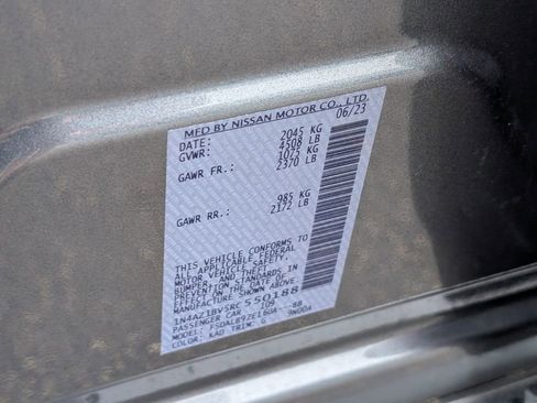 Used 2024 Nissan Leaf S image 20