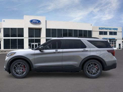 New 2026 Ford Explorer ST image 3