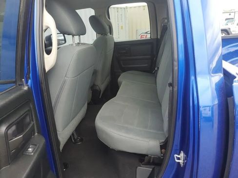Used 2017 RAM 1500 Express AWD/4WD image 10