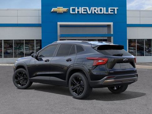 New 2026 Chevrolet Trax ACTIV w/ Sunroof Package FWD image 32