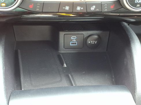 Certified 2022 Ford Escape SEL w/ Technology Package AWD/4WD image 26