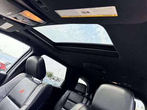 Used 2023 Dodge Durango GT AWD/4WD image 17