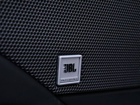 Used 2018 Ferrari 488 GTB image 16