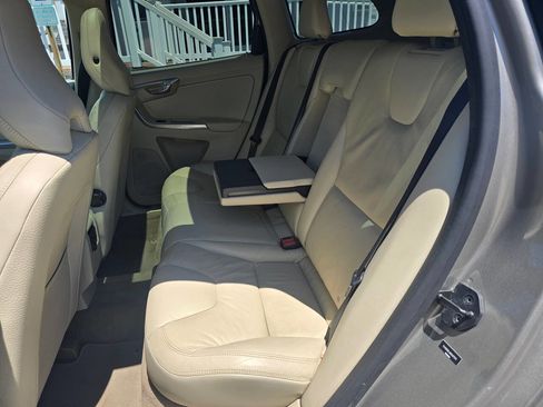 Used 2013 Volvo XC60 3.2 FWD image 19