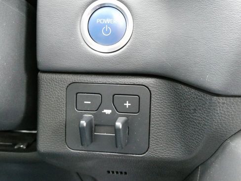 Used 2022 Toyota Tundra Platinum image 31