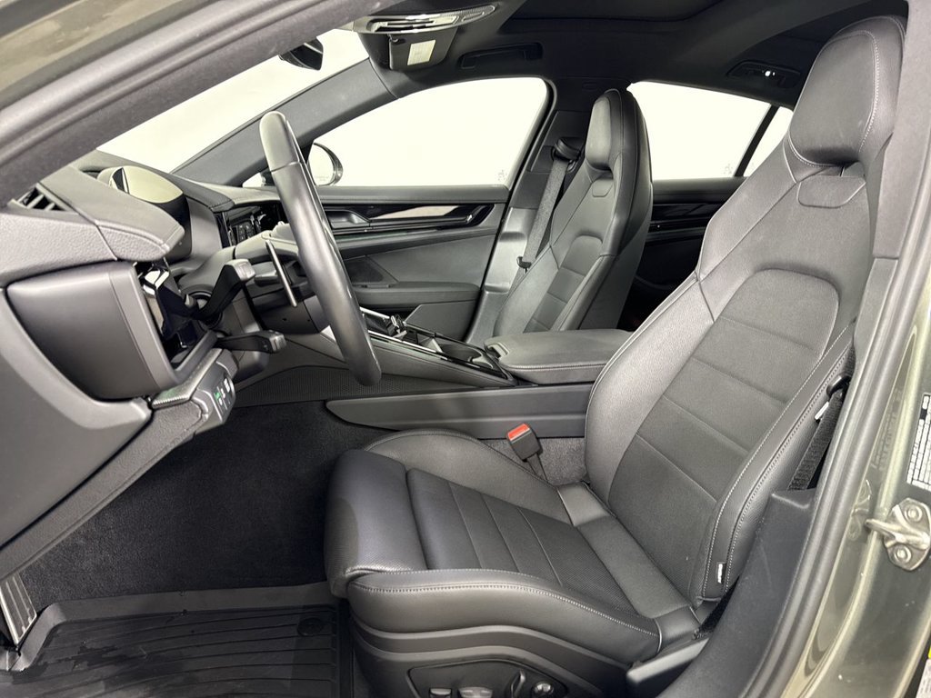 Certified 2026 Porsche Panamera 4 AWD/4WD image 5