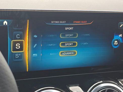 New 2026 Mercedes-Benz GLA 35 AMG 4MATIC image 31