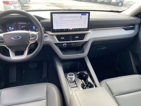 New 2026 Ford Explorer Active w/ Active Comfort Package image 12