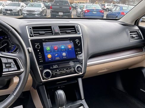 Used 2019 Subaru Outback 2.5i Limited w/ Popular Package #2 image 6
