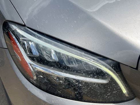 Used 2019 Mercedes-Benz C 300 4MATIC Sedan image 9