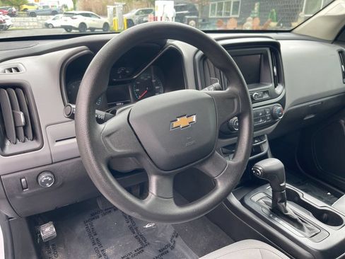 Used 2021 Chevrolet Colorado W/T RWD image 10