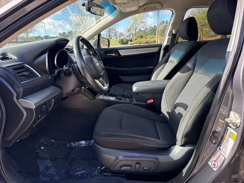 Used 2018 Subaru Outback 2.5i Premium image 13