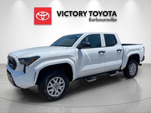 Used 2025 Toyota Tacoma SR RWD image 1