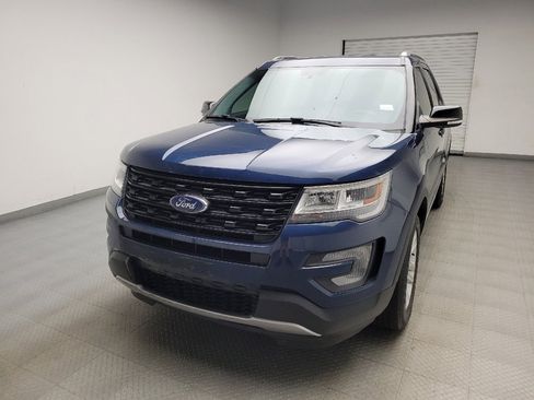 Used 2017 Ford Explorer XLT FWD image 15