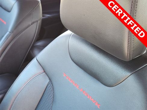 Used 2023 Jeep Compass Trailhawk image 16