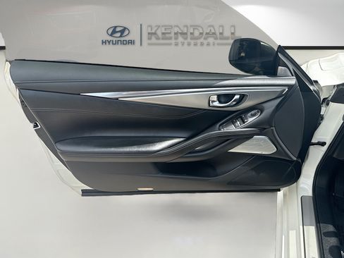 Used 2020 INFINITI Q60 3.0t Luxe w/ Cargo Package RWD image 17