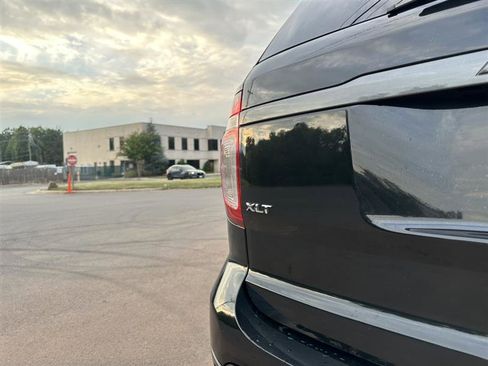 Used 2015 Ford Explorer XLT w/ Equipment Group 202B image 43