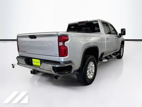 Used 2022 Chevrolet Silverado 2500 LT w/ Convenience Package AWD/4WD image 5