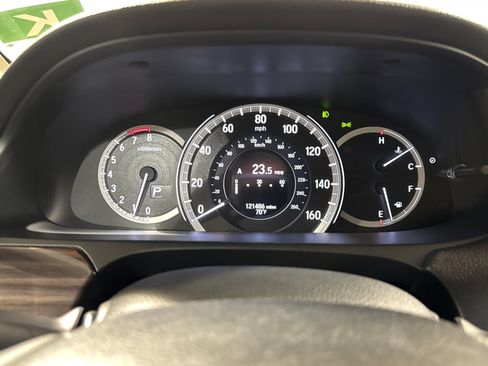 Used 2016 Honda Accord Touring image 19