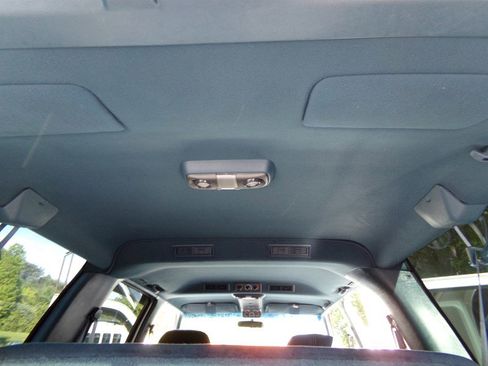 Used 1994 Chevrolet Suburban 4WD image 15