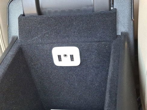 Used 2017 Cadillac XT5 FWD image 23