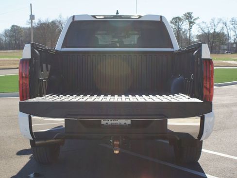 Used 2022 Toyota Tundra SR5 w/ TRD Off-Road Package image 15