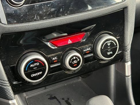 Used 2023 Subaru Forester Premium AWD/4WD image 18