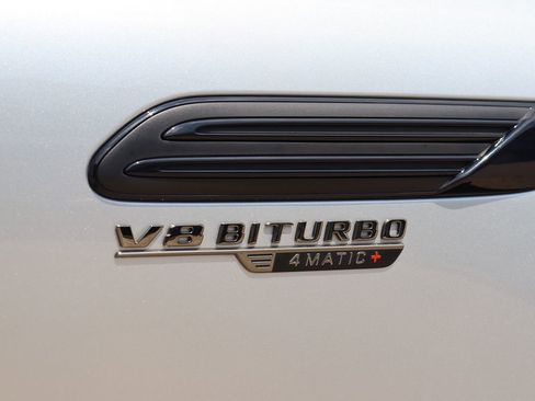 Used 2022 Mercedes-Benz SL 63 AMG Roadster image 17