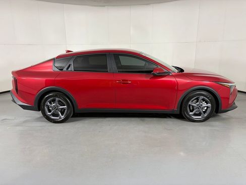New 2026 Kia K4 FWD image 9