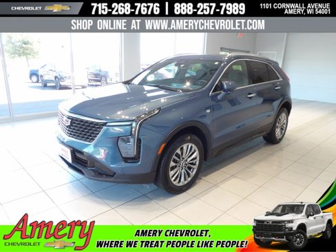Used 2024 Cadillac XT4 Premium Luxury image 1